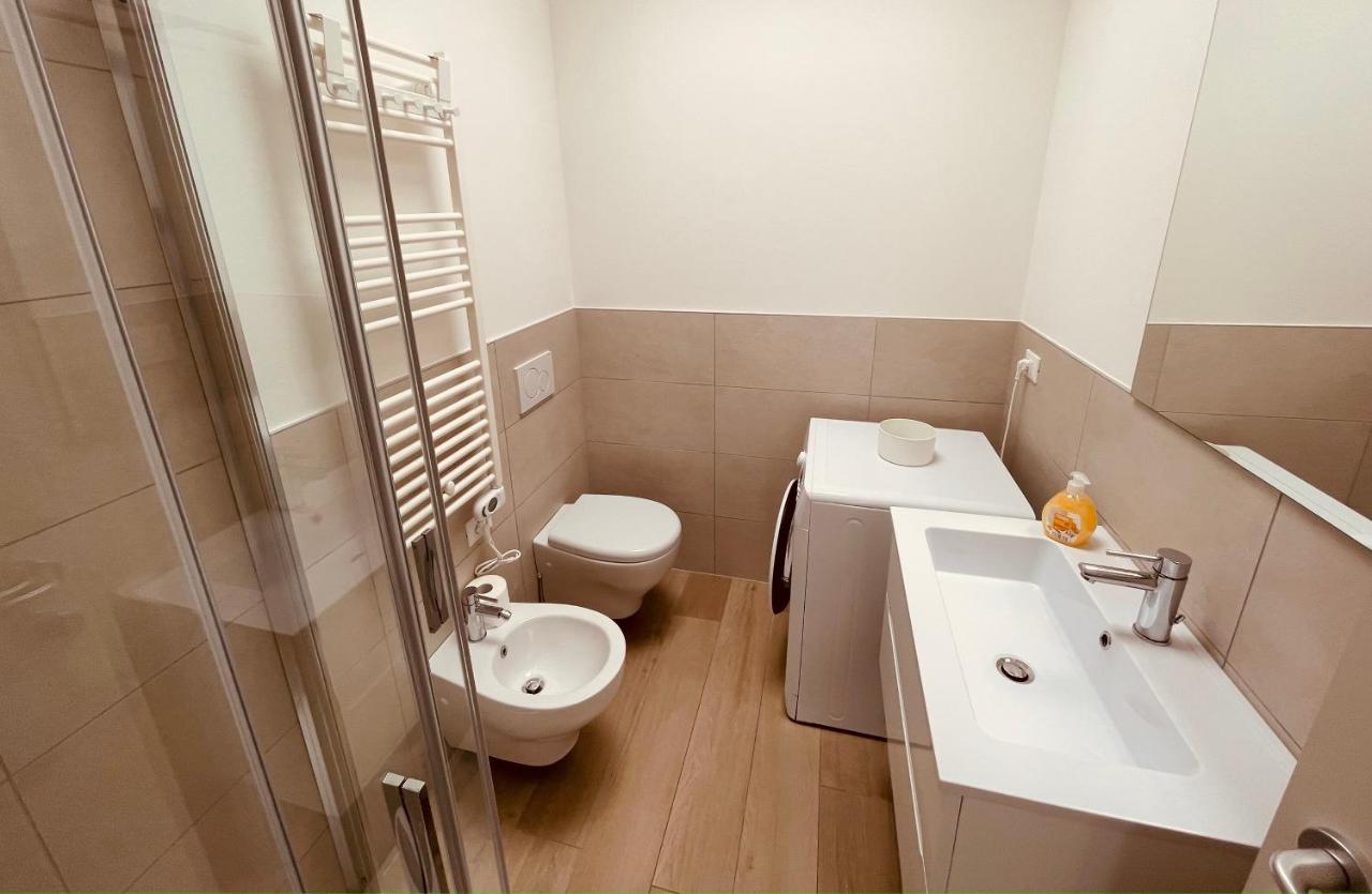 Jesolo Ground Floor Flat With Pool - 2 Family Apartments Exterior foto