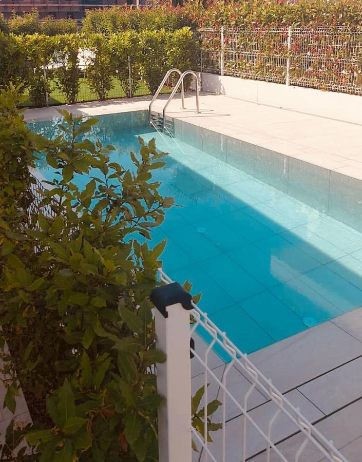 Jesolo Ground Floor Flat With Pool - 2 Family Apartments Exterior foto